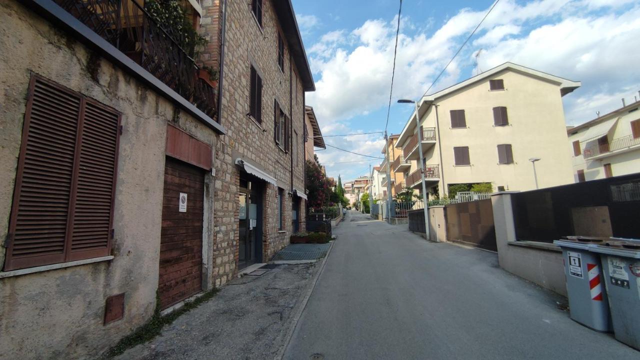 Appartamento Via Ponchielli Pérouse Extérieur photo